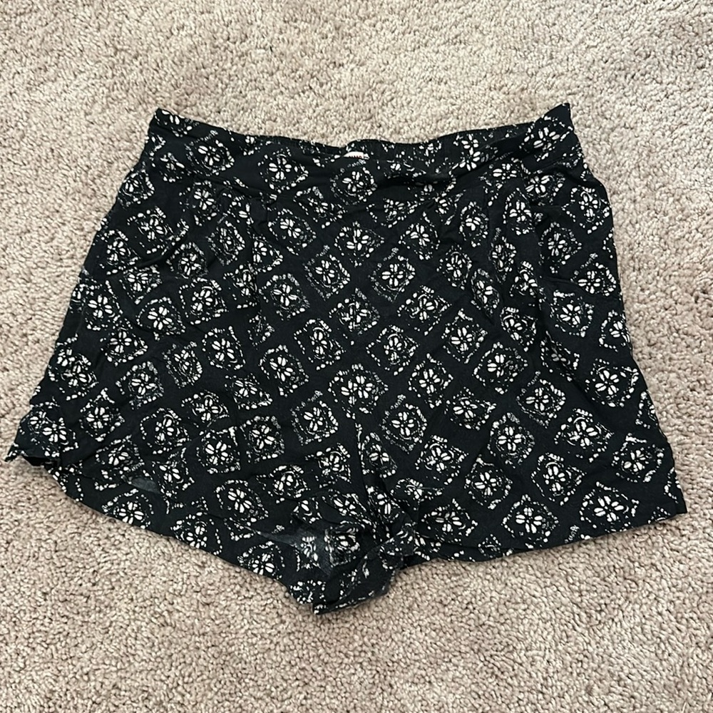 Flowy shorts